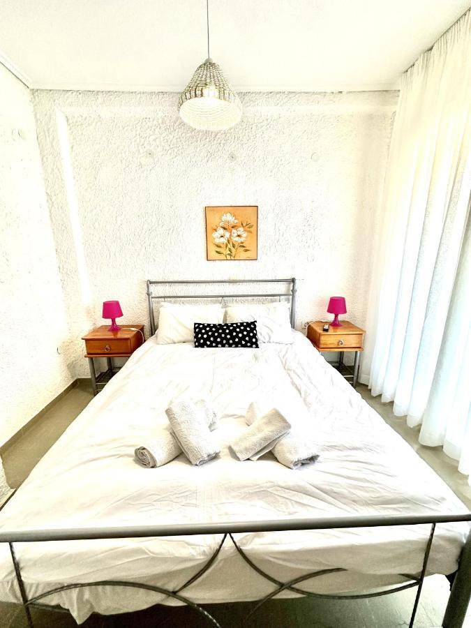 Katerina Apartments Неос Пиргос Стая снимка
