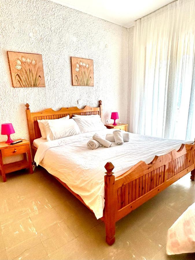 Katerina Apartments Неос Пиргос Стая снимка