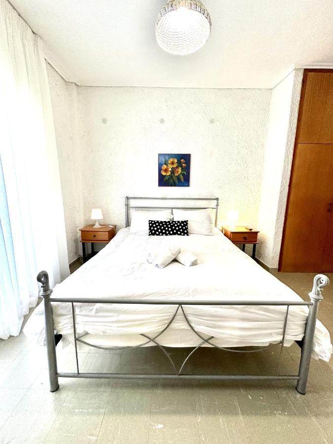Katerina Apartments Неос Пиргос Стая снимка