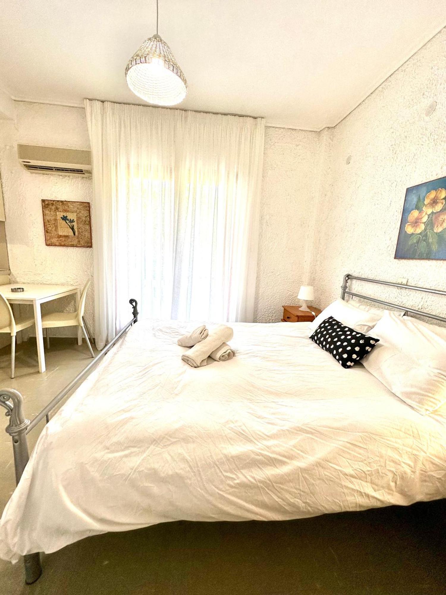 Katerina Apartments Неос Пиргос Стая снимка