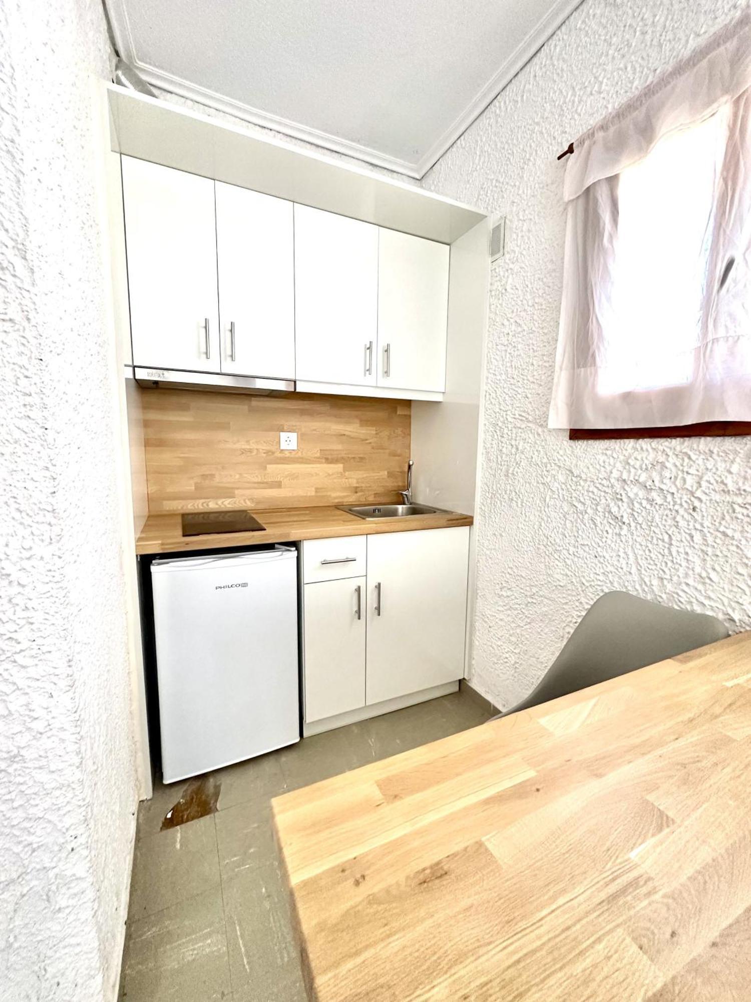 Katerina Apartments Неос Пиргос Стая снимка