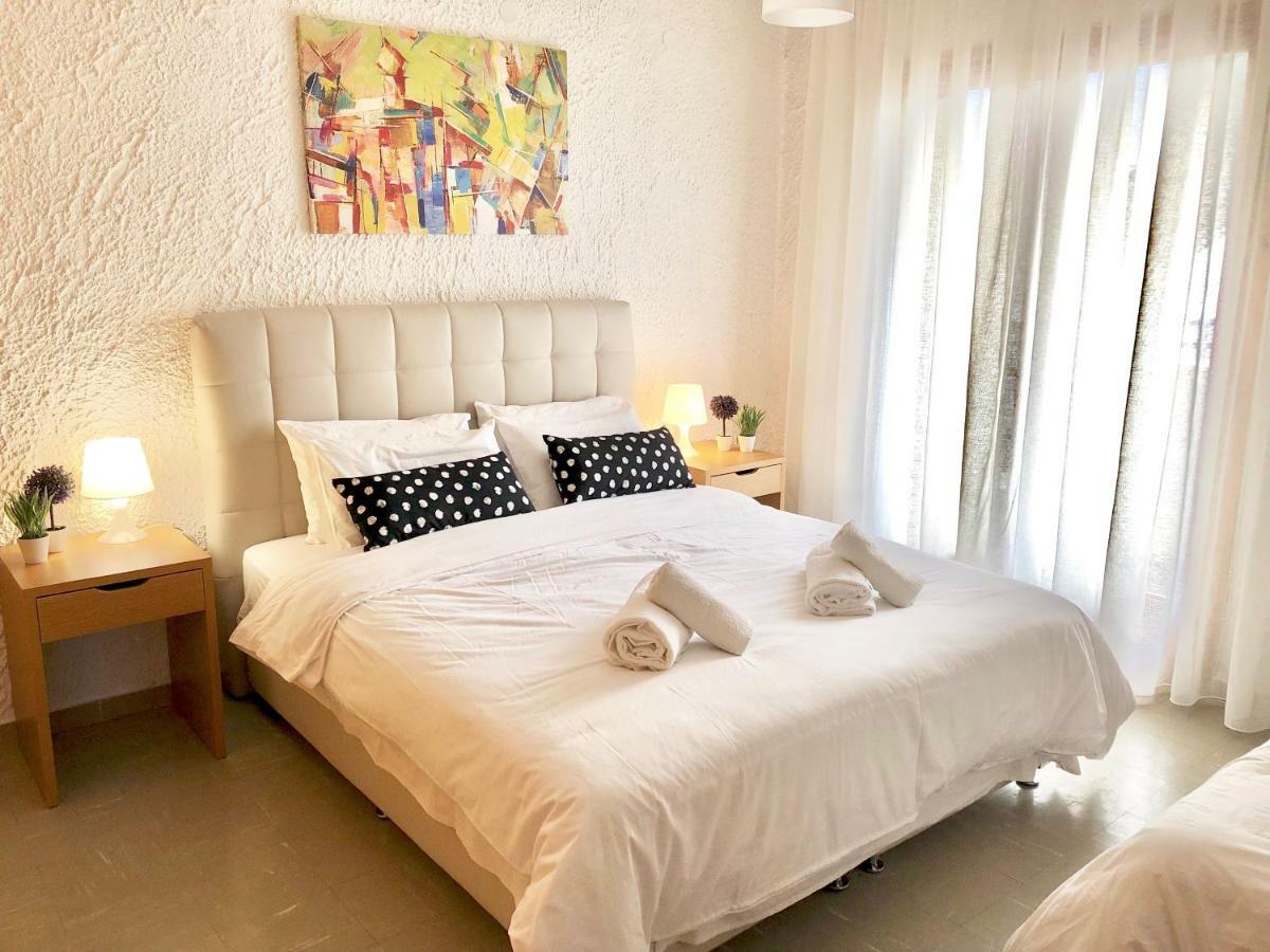 Katerina Apartments Неос Пиргос Стая снимка